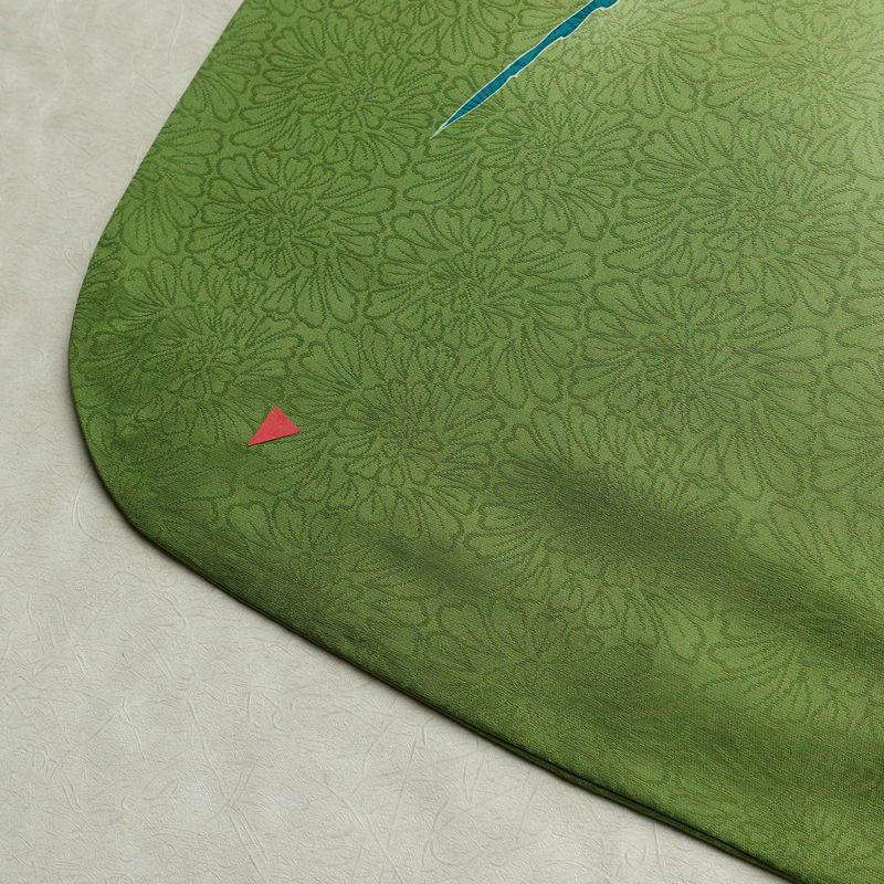 振袖 金駒刺繍 正絹 古典柄 袷仕立て 身丈166cm 裄丈65.5cm リサイクル着物 着物 刺繍 共八掛 金彩 成人式 二十歳 二十歳の集い 緑・うぐいす色_画像14