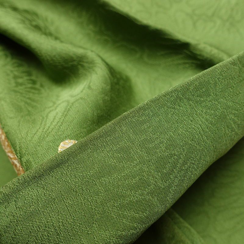 振袖 金駒刺繍 正絹 古典柄 袷仕立て 身丈166cm 裄丈65.5cm リサイクル着物 着物 刺繍 共八掛 金彩 成人式 二十歳 二十歳の集い 緑・うぐいす色_画像17