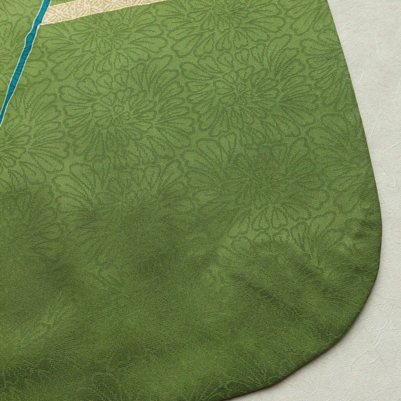 振袖 金駒刺繍 正絹 古典柄 袷仕立て 身丈166cm 裄丈65.5cm リサイクル着物 着物 刺繍 共八掛 金彩 成人式 二十歳 二十歳の集い 緑・うぐいす色_画像18