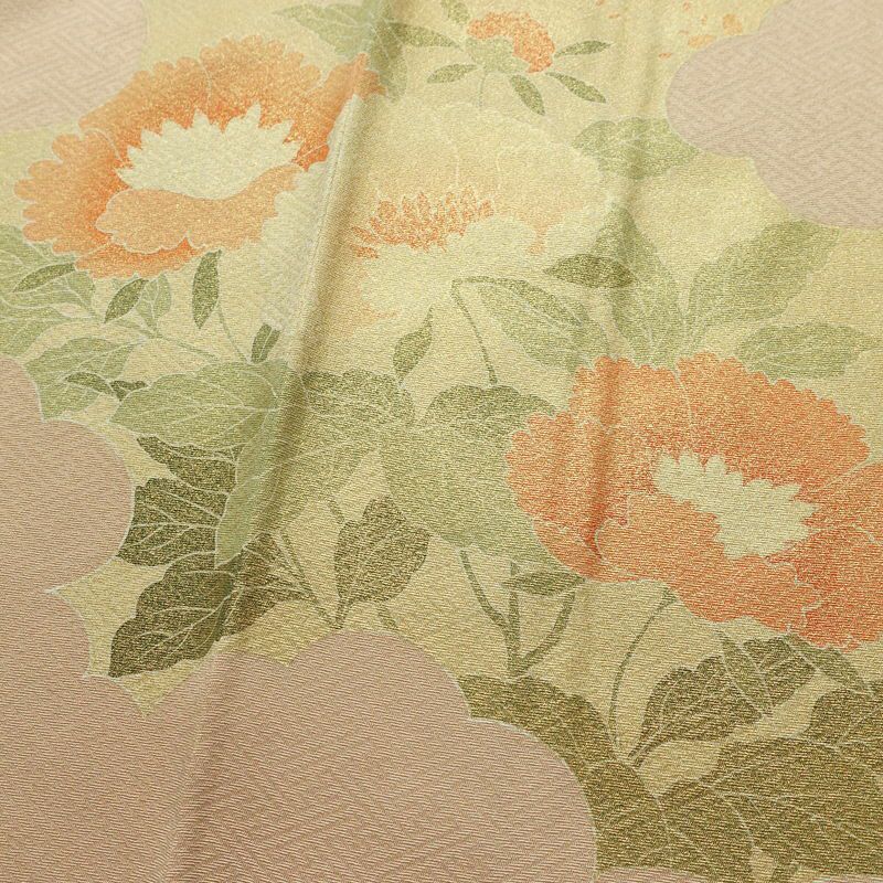 訪問着 良品 金駒刺繍 しつけ糸付き 一つ紋付き 正絹 花柄 袷仕立て 身丈165cm 裄丈66.5cm リサイクル着物 着物 箔 入学式 卒業式 七五三 お宮参り フォーマル ベージュ_画像12