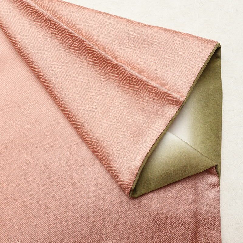 付け下げ 一つ紋付き 正絹 古典柄 袷仕立て 身丈162cm 裄丈67cm リサイクル着物 着物 刺繍 金彩 入学式 卒業式 七五三 お宮参り フォーマル ピンク_画像15