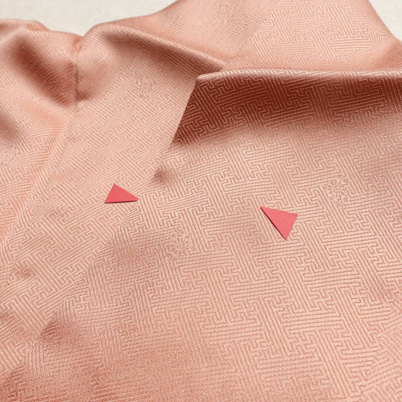 付け下げ 一つ紋付き 正絹 古典柄 袷仕立て 身丈162cm 裄丈67cm リサイクル着物 着物 刺繍 金彩 入学式 卒業式 七五三 お宮参り フォーマル ピンク_画像17