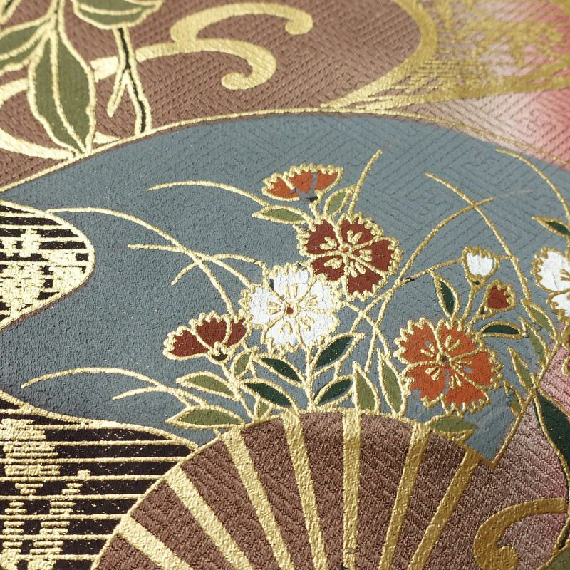 訪問着 しつけ糸付き 綸子 正絹 古典柄 袷仕立て 身丈156cm 裄丈64.5cm リサイクル着物 着物 箔 入学式 卒業式 結婚式 七五三 お宮参り フォーマル 小豆・エンジ_画像8