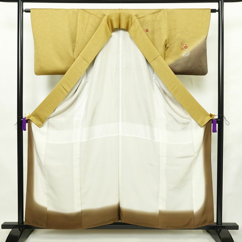 訪問着 正絹 木の葉・植物柄 袷仕立て 身丈157.5cm 裄丈63cm リサイクル着物 着物 刺繍 箔 入学式 卒業式 七五三 お宮参り フォーマル 黄・黄土色_画像3