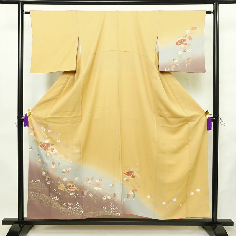 訪問着 正絹 古典柄 袷仕立て 身丈153cm 裄丈63cm リサイクル着物 着物 箔 金彩 入学式 卒業式 七五三 お宮参り フォーマル 上品 ベージュ_画像1