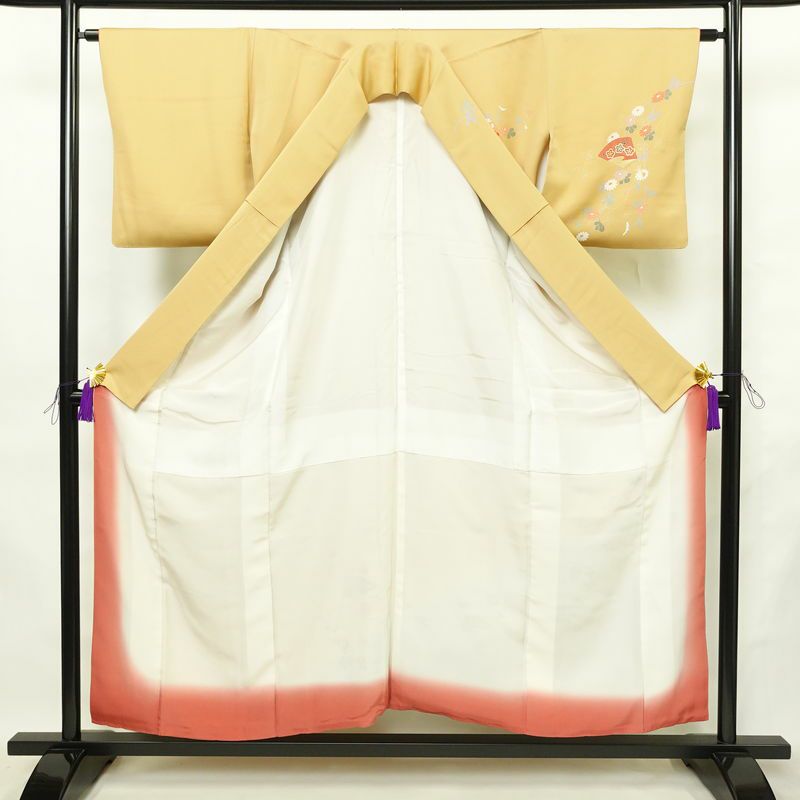 訪問着 正絹 古典柄 袷仕立て 身丈153cm 裄丈63cm リサイクル着物 着物 箔 金彩 入学式 卒業式 七五三 お宮参り フォーマル 上品 ベージュ_画像3