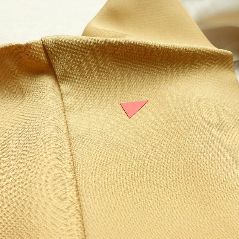 訪問着 正絹 古典柄 袷仕立て 身丈153cm 裄丈63cm リサイクル着物 着物 箔 金彩 入学式 卒業式 七五三 お宮参り フォーマル 上品 ベージュ_画像18