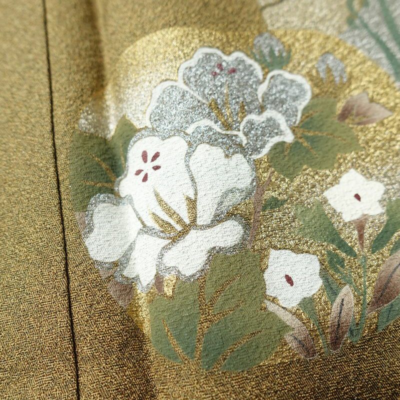 付け下げ 美品 正絹 花柄 袷仕立て 身丈154.5cm 裄丈63cm リサイクル着物 着物 箔 入学式 卒業式 七五三 お宮参り フォーマル 千鳥 上品 黄・黄土色_画像8
