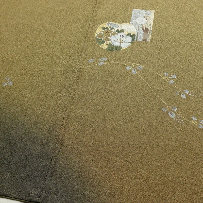付け下げ 美品 正絹 花柄 袷仕立て 身丈154.5cm 裄丈63cm リサイクル着物 着物 箔 入学式 卒業式 七五三 お宮参り フォーマル 千鳥 上品 黄・黄土色_画像12