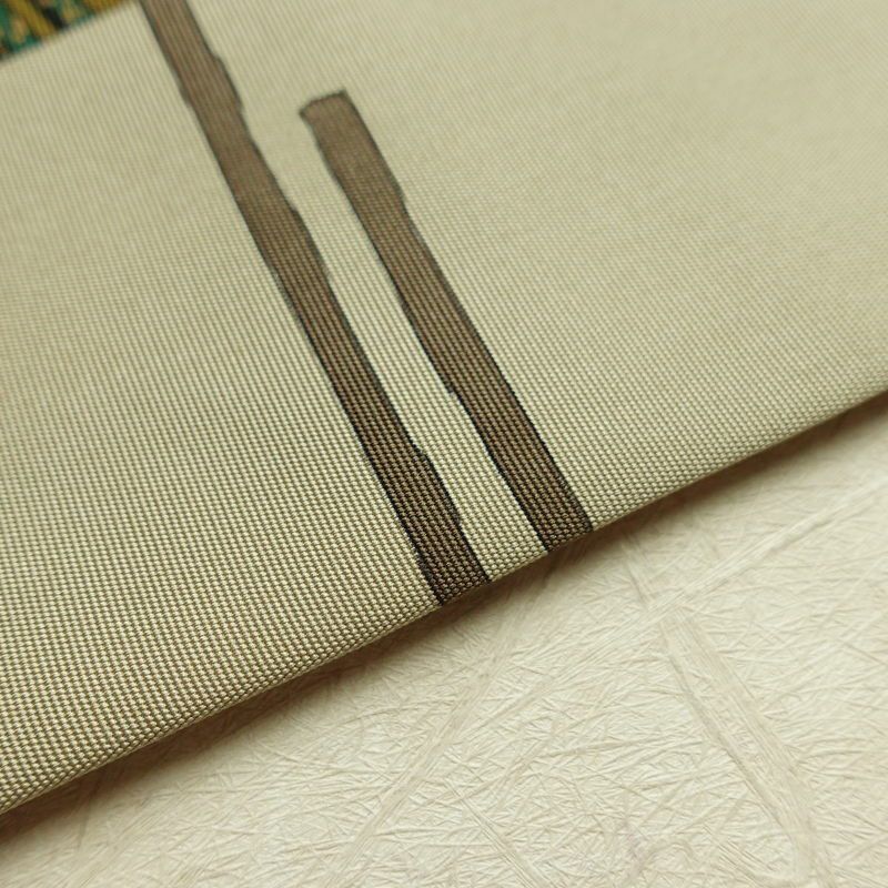 名古屋帯 太鼓柄 良品 雅生 落款入り 正絹 古典柄 名古屋仕立て なごや帯 リサイクル帯 一部しつけ糸付き 帯 金彩 シンプル 緑・うぐいす色_画像14