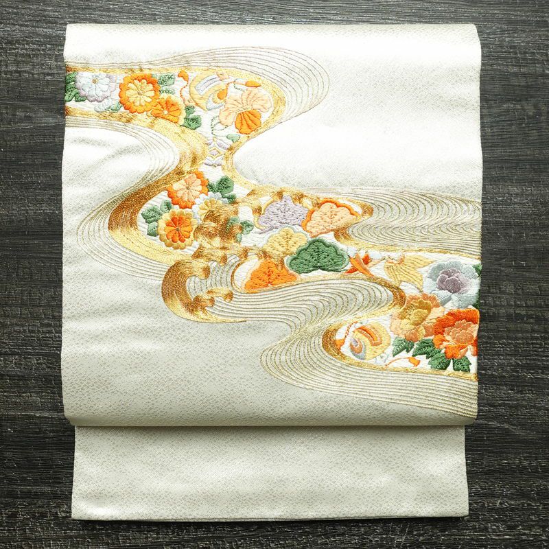 名古屋帯 太鼓柄 金駒刺繍 正絹 古典柄 通し仕立て なごや帯 リサイクル帯 帯 刺繍 箔 松 菊 金・銀_画像1