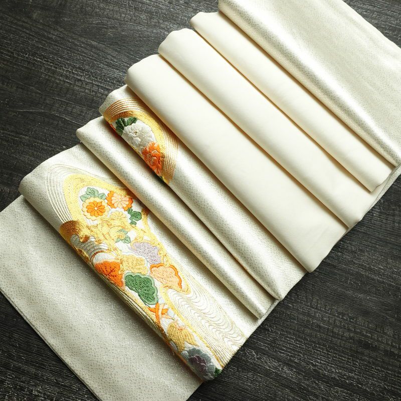 名古屋帯 太鼓柄 金駒刺繍 正絹 古典柄 通し仕立て なごや帯 リサイクル帯 帯 刺繍 箔 松 菊 金・銀_画像20