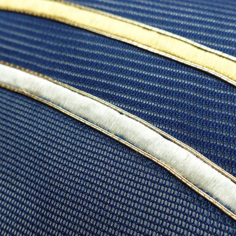 名古屋帯 太鼓柄 良品 夏用 金駒刺繍 正絹 幾何学柄・抽象柄 名古屋仕立て なごや帯 リサイクル帯 帯 刺繍 青・紺_画像6