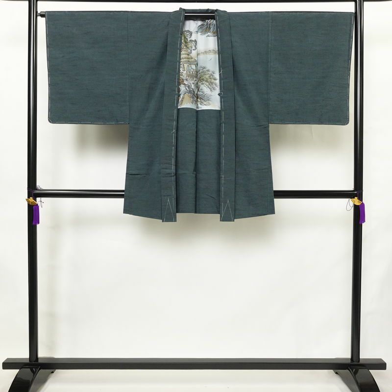 男性用 紬 着物 美品 羽織付き 2点セット しつけ糸付き アンサンブル 正絹 無地 袷仕立て 身丈136cm 裄丈67.5cm リサイクル着物 着物 青緑 緑・うぐいす色_画像3