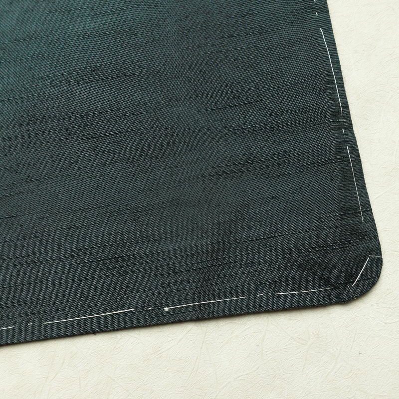 男性用 紬 着物 美品 羽織付き 2点セット しつけ糸付き アンサンブル 正絹 無地 袷仕立て 身丈136cm 裄丈67.5cm リサイクル着物 着物 青緑 緑・うぐいす色_画像13