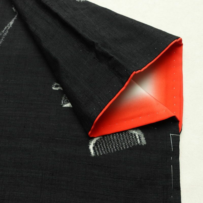 紬 しつけ糸付き 正絹 その他の柄 袷仕立て 身丈163cm 裄丈63.5cm リサイクル着物 着物 モダン 洒落 簪 かんざし 黒_画像13