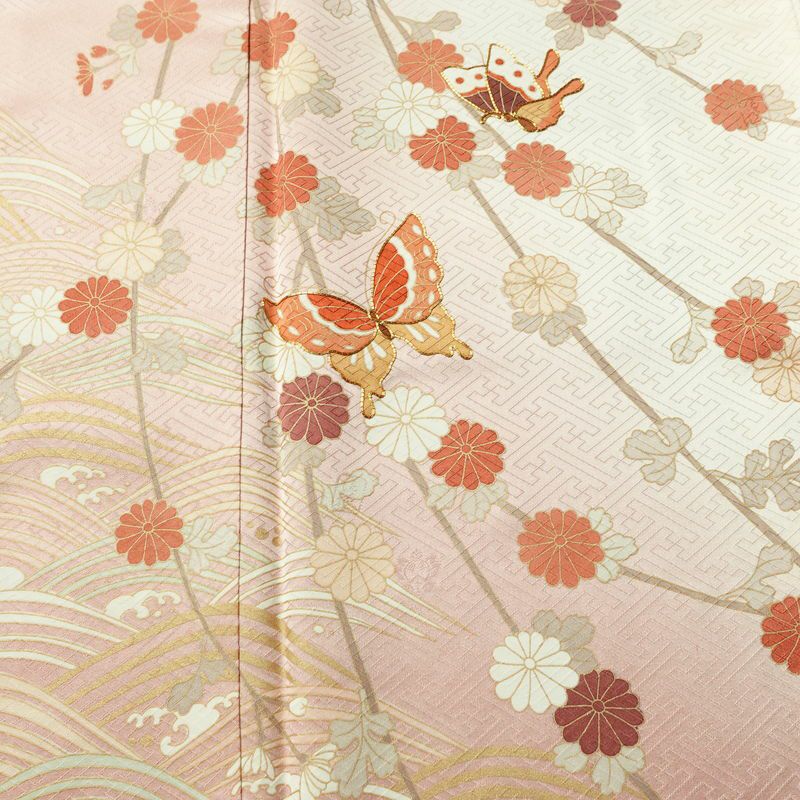 訪問着 落款入り 綸子 伊達衿付き 金駒刺繍 正絹 花柄 袷仕立て 身丈158.5cm 裄丈67cm リサイクル着物 着物 蝶 金彩 入学式 卒業式 七五三 お宮参り フォーマル ピンク_画像6