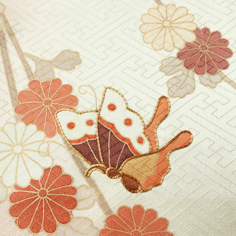 訪問着 落款入り 綸子 伊達衿付き 金駒刺繍 正絹 花柄 袷仕立て 身丈158.5cm 裄丈67cm リサイクル着物 着物 蝶 金彩 入学式 卒業式 七五三 お宮参り フォーマル ピンク_画像8