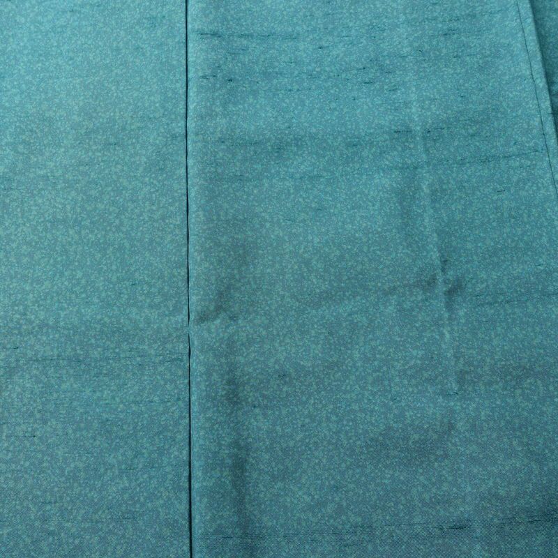 紬 良品 華井克峯 落款入り しつけ糸付き 正絹 その他の柄 袷仕立て 身丈165cm 裄丈65.5cm リサイクル着物 着物 紬地 青・紺_画像6