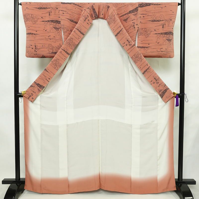 小紋 南部幸雄 落款入り 縮緬 総柄 正絹 風景柄 袷仕立て 身丈164.5cm 裄丈65cm リサイクル着物 着物 モダン 真赭色 ピンク_画像3