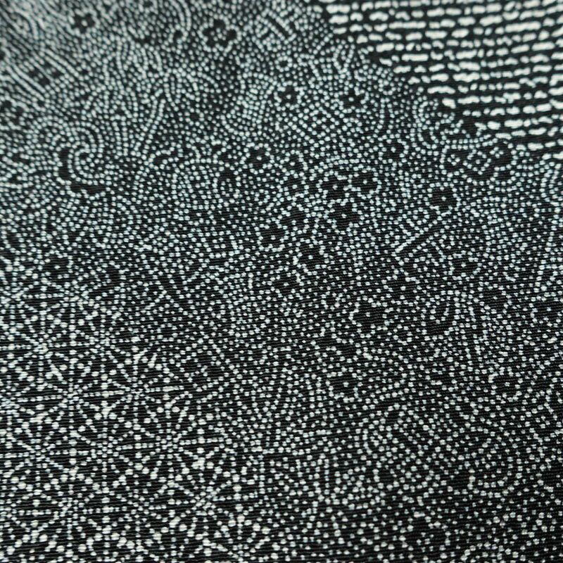 小紋 良品 小紋師 北原寿永 落款入り 縮緬 江戸小紋 総柄 正絹 古典柄 袷仕立て 身丈159.5cm 裄丈64.5cm リサイクル着物 着物 黒_画像8