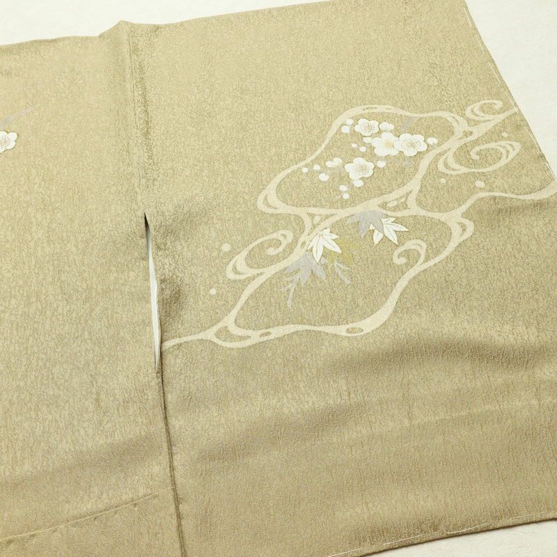付け下げ 美品 正絹 花柄 袷仕立て 身丈160cm 裄丈65cm リサイクル着物 着物 金彩 入学式 卒業式 七五三 お宮参り フォーマル 黄・黄土色_画像14