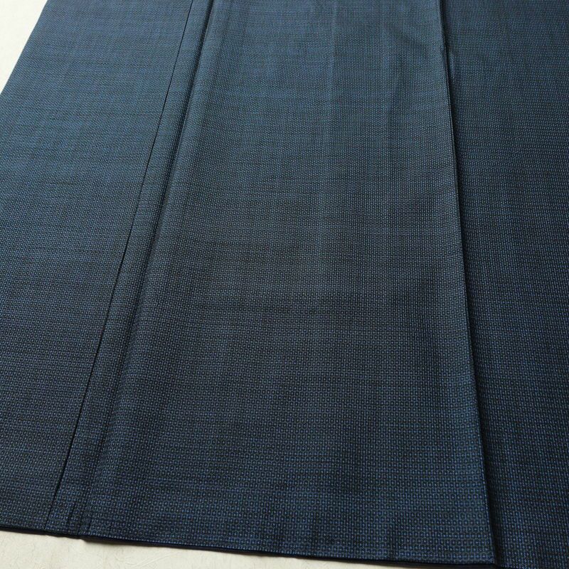 男性用 着物 良品 正絹 亀甲柄 袷仕立て 身丈146.5cm 裄丈70cm リサイクル着物 着物 青・紺_画像4