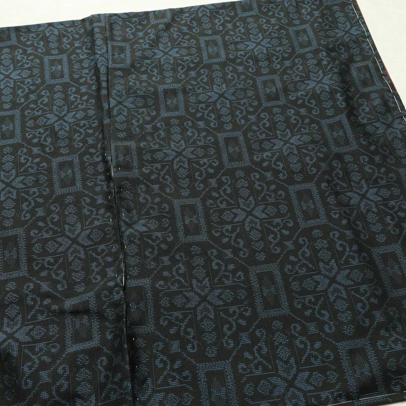 紬 しつけ糸付き 正絹 幾何学柄・抽象柄 袷仕立て 身丈163cm 裄丈64.5cm リサイクル着物 着物 モダン 黒_画像13