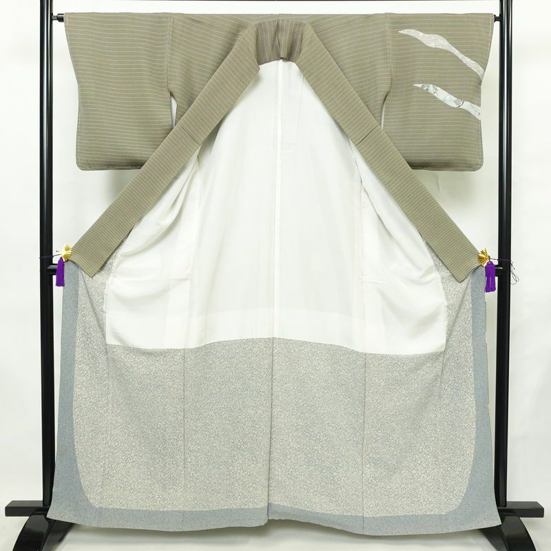 訪問着 良品 金田昇 落款入り しつけ糸付き 正絹 古典柄 袷仕立て 身丈161.5cm 裄丈65cm リサイクル着物 着物 入学式 卒業式 七五三 お宮参り フォーマル 緑・うぐいす色_画像3