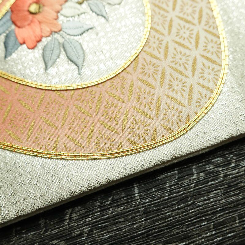 名古屋帯 太鼓柄 美品 金駒刺繍 正絹 古典柄 名古屋仕立て なごや帯 リサイクル帯 帯 刺繍 金彩 金・銀_画像13