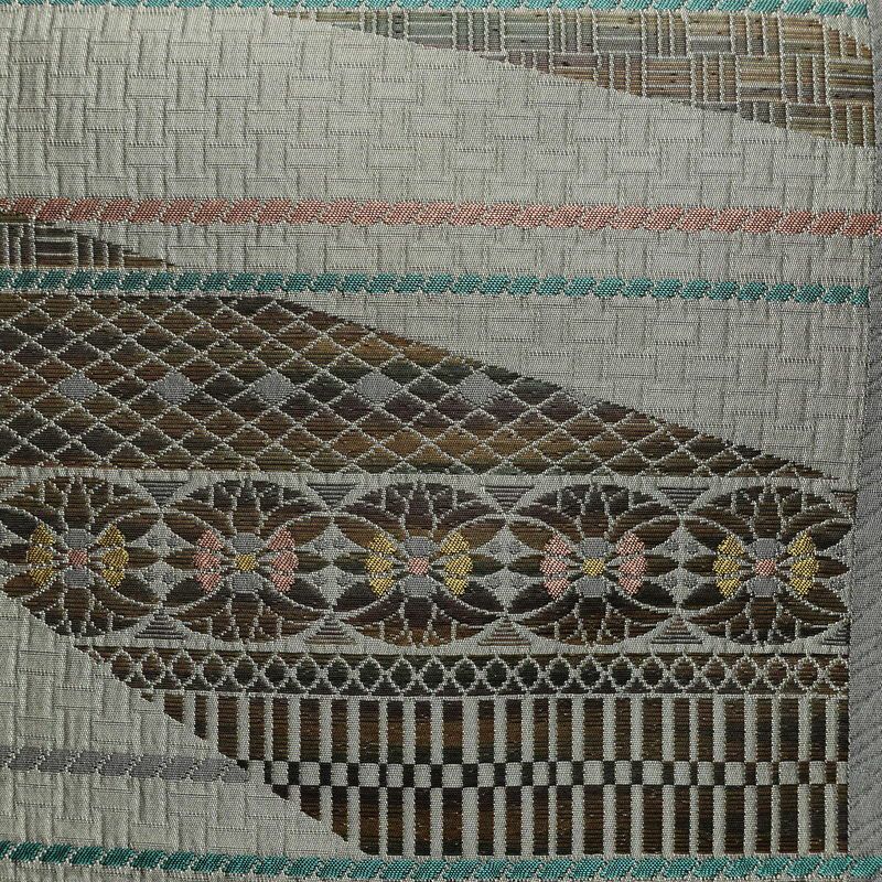 名古屋帯 六通柄 美品 正絹 幾何学柄・抽象柄 通し仕立て なごや帯 リサイクル帯 帯 未使用品 多色使い_画像2