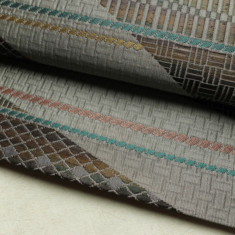 名古屋帯 六通柄 美品 正絹 幾何学柄・抽象柄 通し仕立て なごや帯 リサイクル帯 帯 未使用品 多色使い_画像8