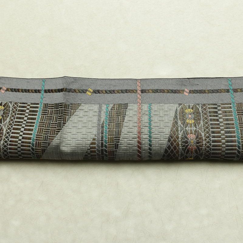 名古屋帯 六通柄 美品 正絹 幾何学柄・抽象柄 通し仕立て なごや帯 リサイクル帯 帯 未使用品 多色使い_画像16