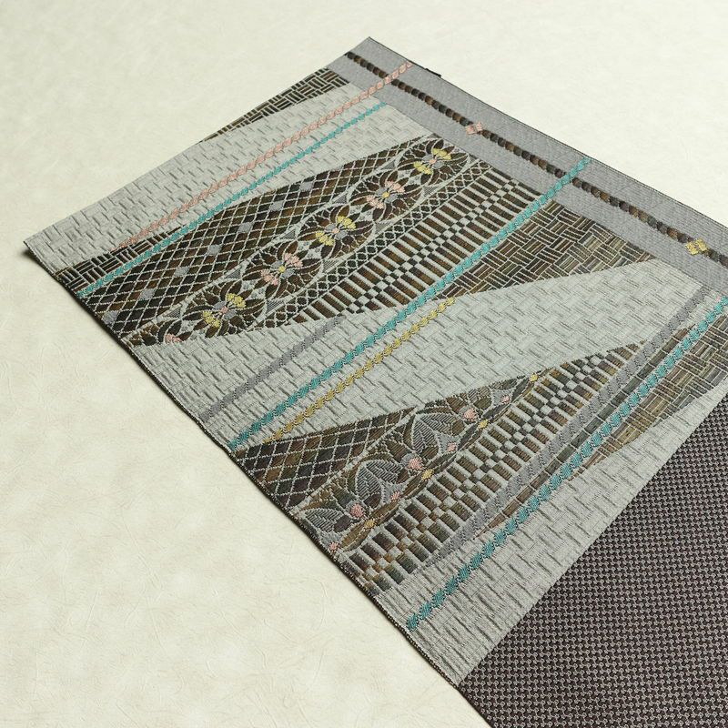 名古屋帯 六通柄 美品 正絹 幾何学柄・抽象柄 通し仕立て なごや帯 リサイクル帯 帯 未使用品 多色使い_画像18