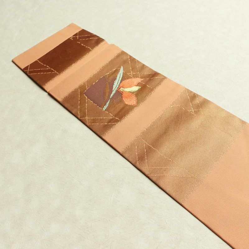 名古屋帯 六通柄 良品 正絹 花柄 名古屋仕立て なごや帯 リサイクル帯 帯 箔 淡橙 薄オレンジ 橙_画像17