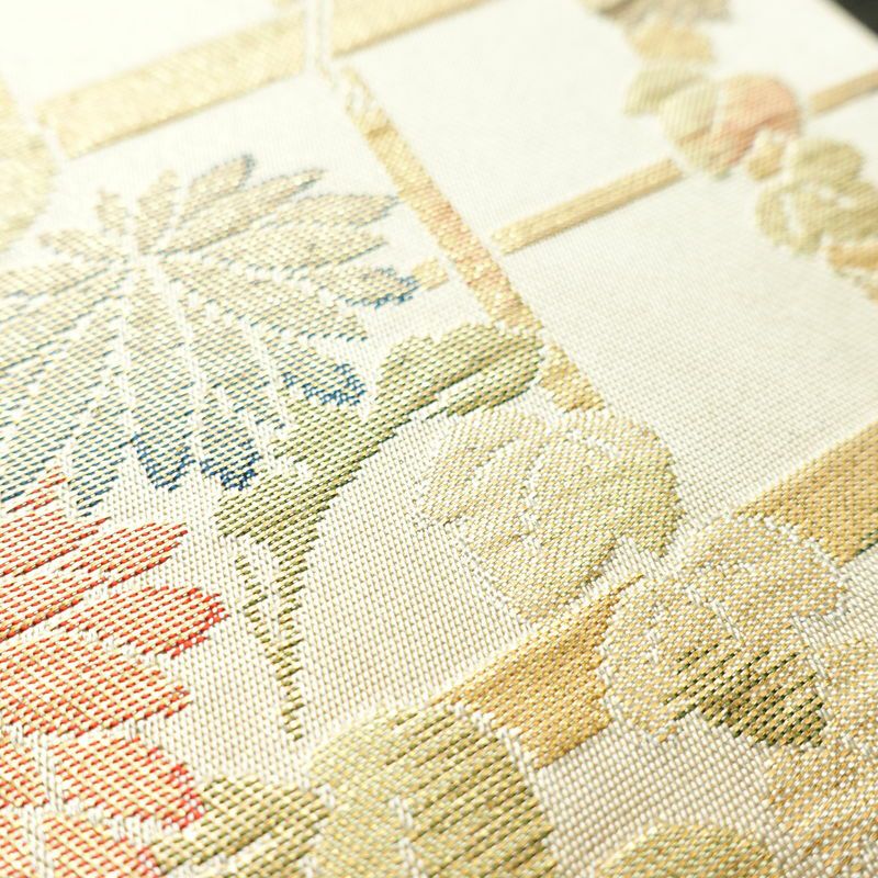 名古屋帯 六通柄 正絹 花柄 名古屋仕立て なごや帯 リサイクル帯 帯 箔 金糸 ベージュ_画像5