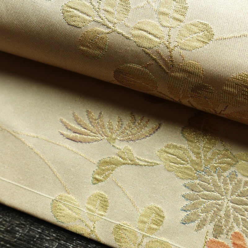 名古屋帯 六通柄 正絹 花柄 名古屋仕立て なごや帯 リサイクル帯 帯 箔 金糸 ベージュ_画像8