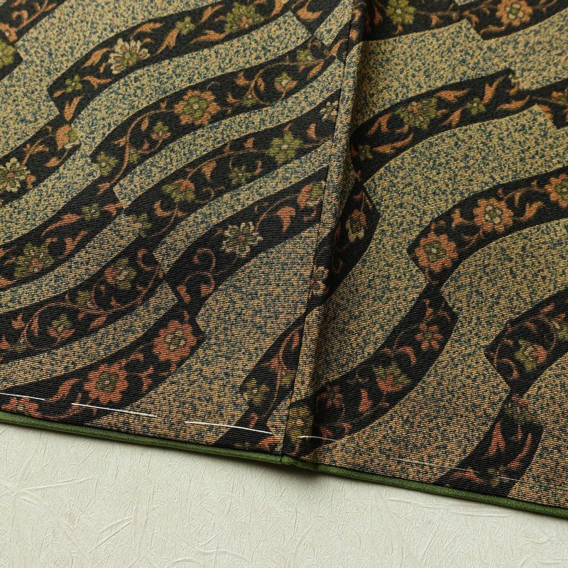 小紋 良品 しつけ糸付き 正絹 幾何学柄・抽象柄 袷仕立て 身丈166.5cm 裄丈67cm リサイクル着物 着物 未使用品 茶_画像13