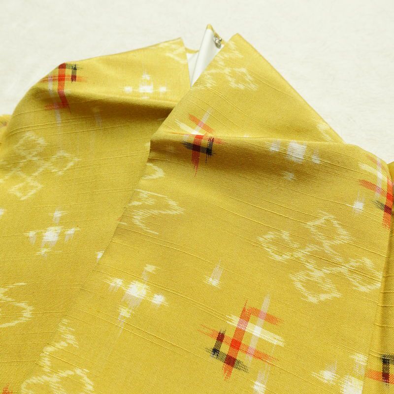 紬 良品 正絹 古典柄 袷仕立て 身丈155.5cm 裄丈63.5cm リサイクル着物 着物 モダン 黄・黄土色_画像17