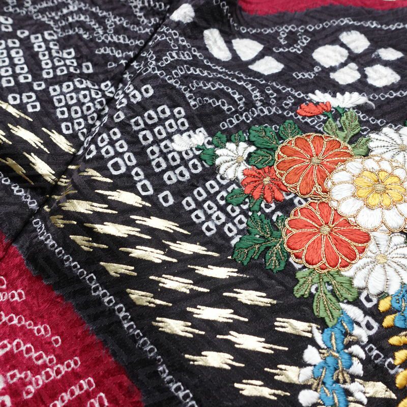 振袖 金駒刺繍 絞り 正絹 古典柄 袷仕立て 身丈168.5cm 裄丈68cm リサイクル着物 着物 刺繍 箔 成人式 二十歳 二十歳の集い フォーマル 赤紫 紫・藤色_画像17