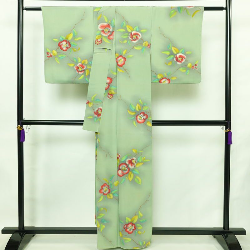 小紋 正絹 花柄 袷仕立て 身丈160.5cm 裄丈67.5cm リサイクル着物 着物 ぼかし 緑・うぐいす色_画像2