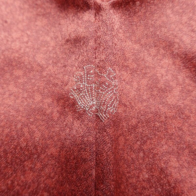 訪問着 良品 一つ紋付き 辻が花 正絹 花柄 袷仕立て 身丈162.5cm 裄丈64cm リサイクル着物 着物 金彩 ピンク_画像15