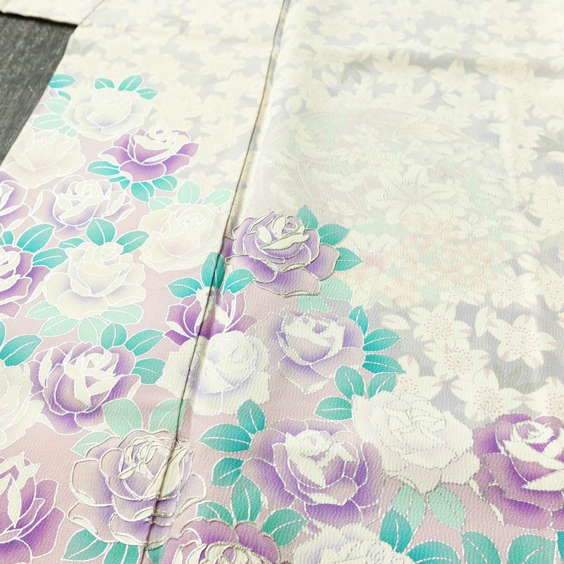 振袖 縮緬 正絹 花柄 銀駒刺繍 袷仕立て 身丈157.5cm 裄丈63cm リサイクル着物 着物 銀彩 成人式 二十歳 二十歳の集い フォーマル 紫・藤色_画像5