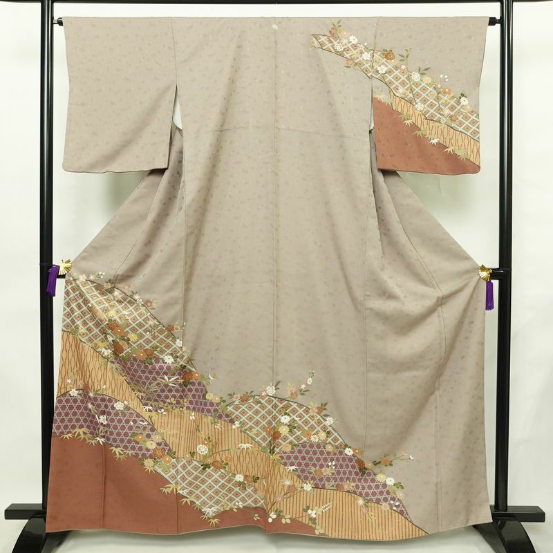 訪問着 一つ紋付き 正絹 古典柄 袷仕立て 身丈162cm 裄丈64cm リサイクル着物 着物 金彩 入学式 卒業式 七五三 お宮参り フォーマル 紫・藤色_画像1