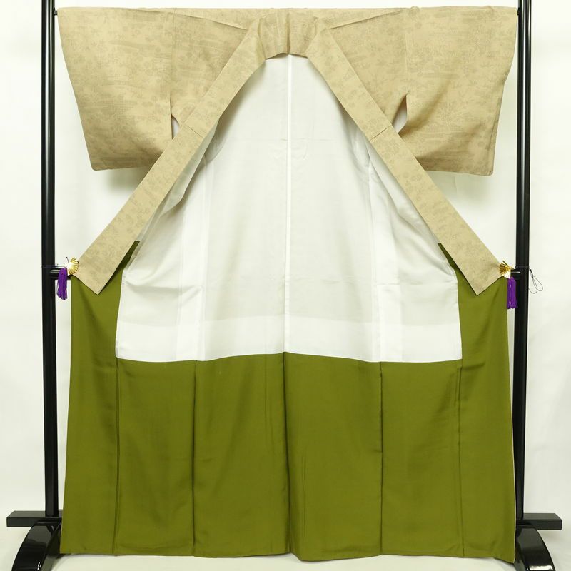 紬 良品 正絹 古典柄 袷仕立て 身丈167.5cm 裄丈66.5cm リサイクル着物 着物 ベージュ_画像3