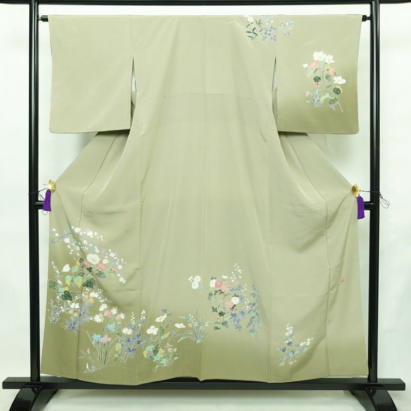 訪問着 良品 落款入り 縮緬 正絹 花柄 袷仕立て 身丈155cm 裄丈63.5cm リサイクル着物 着物 入学式 卒業式 七五三 パーティー お宮参り フォーマル 上品 緑・うぐいす色_画像1