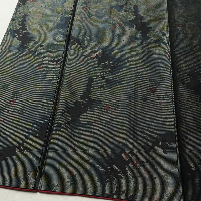 大島紬 証紙なし 正絹 木の葉・植物柄 袷仕立て 身丈154cm 裄丈63cm リサイクル着物 着物 青・紺_画像4