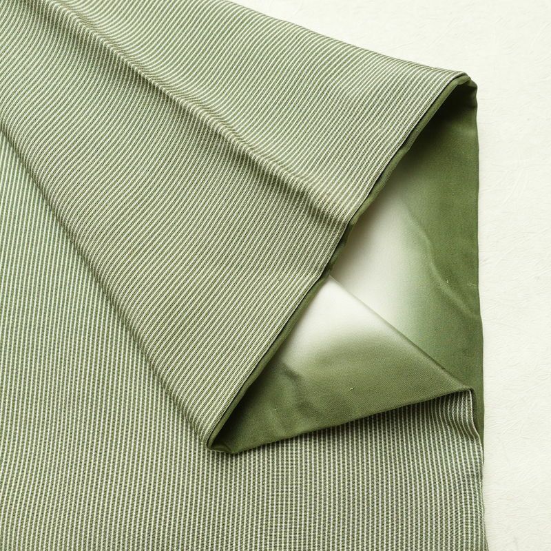 小紋 正絹 縞柄・線柄 袷仕立て 身丈160cm 裄丈67cm リサイクル着物 着物 モダン 緑・うぐいす色_画像14