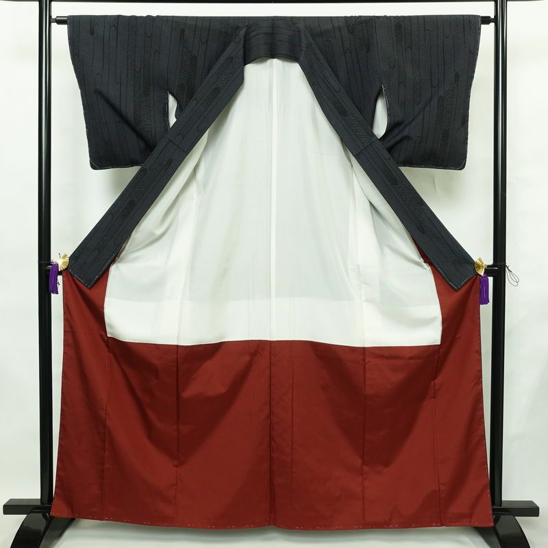 塩沢紬 証紙あり 紬 しつけ糸付き 正絹 古典柄 袷仕立て 身丈162.5cm 裄丈62.5cm リサイクル着物 着物 未使用品 青・紺_画像3