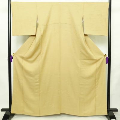 色無地 美品 一つ紋付き 正絹 風景柄 袷仕立て 身丈163.5cm 裄丈68cm リサイクル着物 着物 お茶会 七五三 お宮参り フォーマル 黄・黄土色